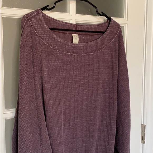 Free People plum 3/4 sleeve - Picture 2 of 8